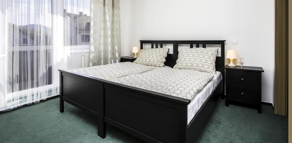 Garni Hotel Fellini Ziar nad Hronom Phòng bức ảnh