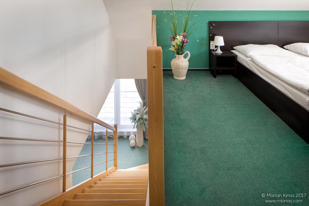 Garni Hotel Fellini Ziar nad Hronom Ngoại thất bức ảnh