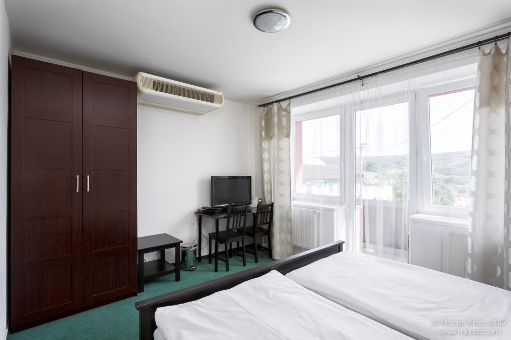 Garni Hotel Fellini Ziar nad Hronom Ngoại thất bức ảnh